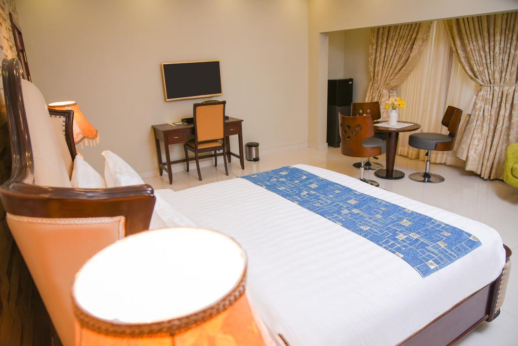 קראצ'י Orchards Cottage Hotel מראה חיצוני תמונה
